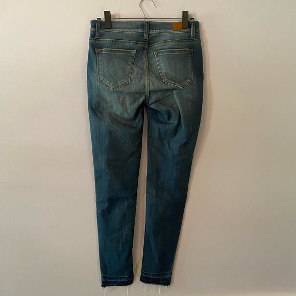 Judy Blue Skinny Fit Medium Wash Distressed Jeans Medium Wash Women size 7 / 28 - Picture 5 of 10